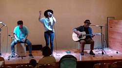 A . PLANETさんは会場の小川楽器店一推しのアコースティックユニット2018・10
